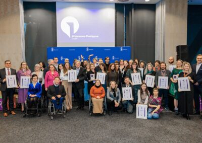 zdjęcie grupowe laureatów konkursu