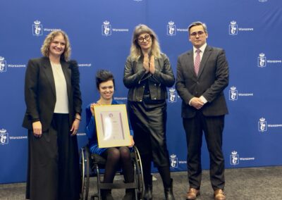 zdjęcie grupowe laureatów konkursu