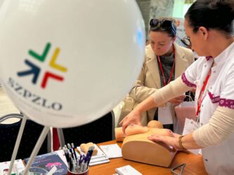różowy pałac z wąsem 2026